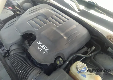 2015 Chrysler 300 Limited z USA, uszkodzony, nr VIN 2C3CCARG9FH923208